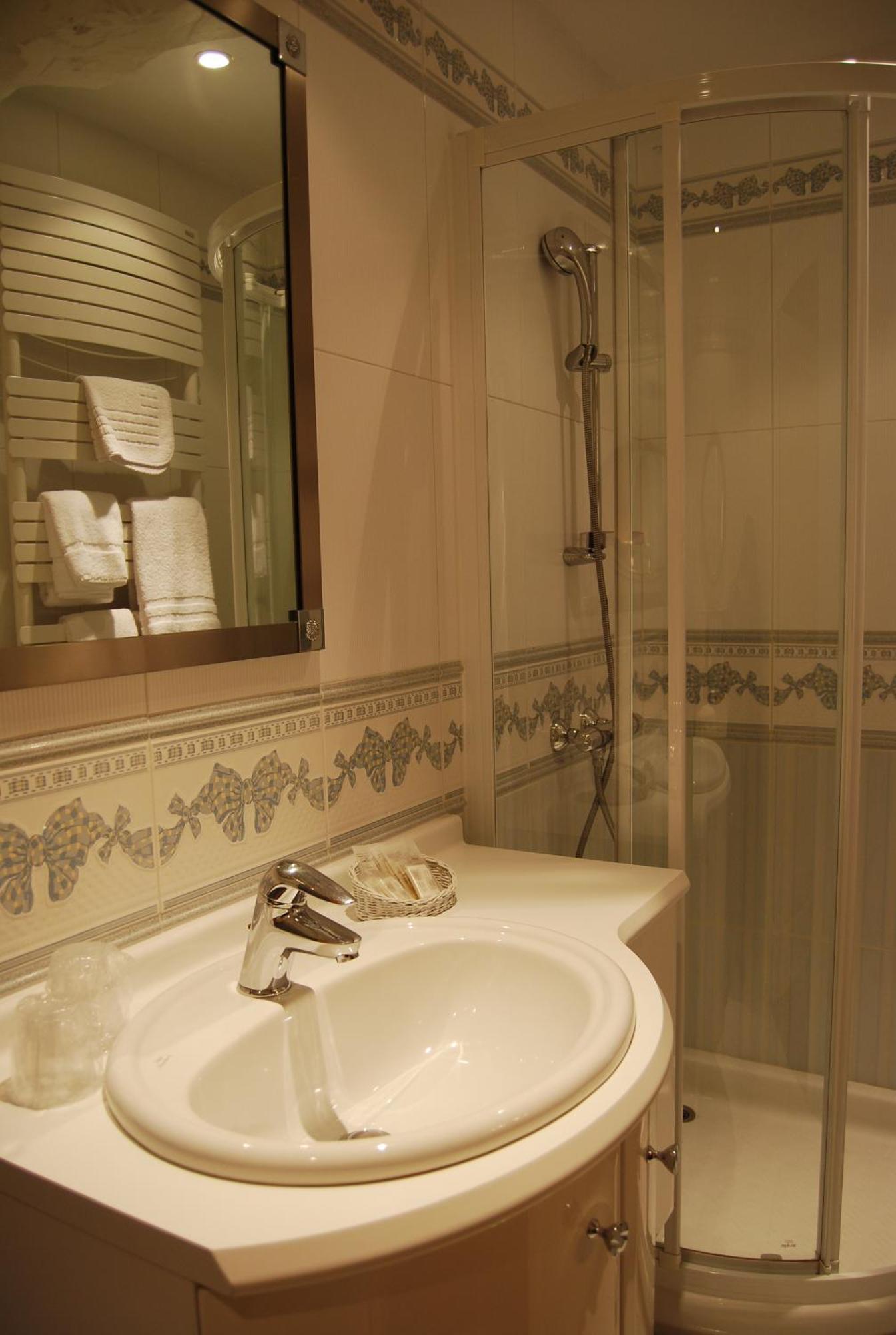 Hostellerie De La Motte Jean Сен-Кулом Екстериор снимка